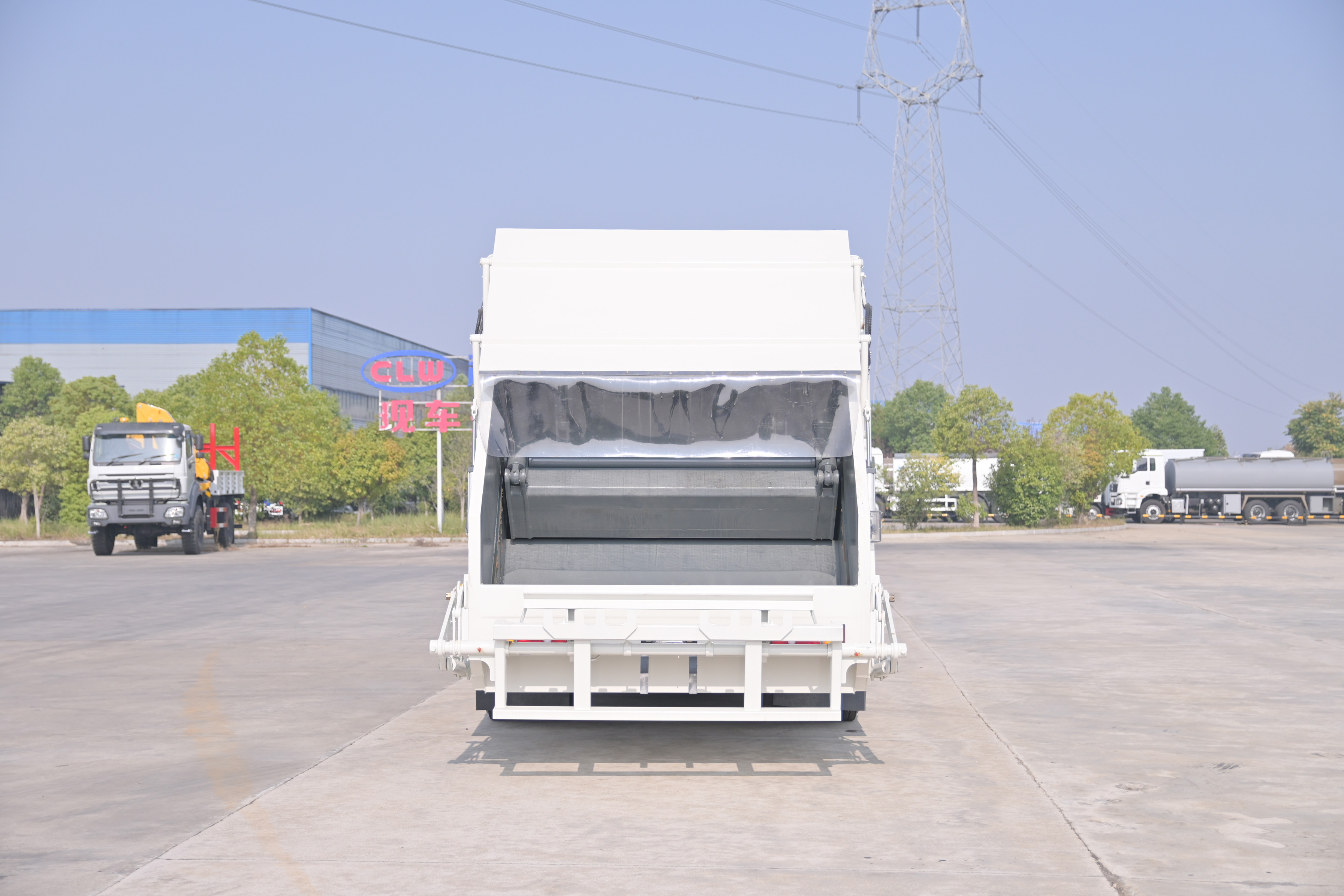 東風(fēng)華神純電動(dòng)12方高端壓縮垃圾車圖片5