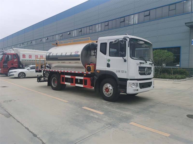 東風(fēng)多利卡9.1方標(biāo)準(zhǔn)型瀝青灑布車(chē)