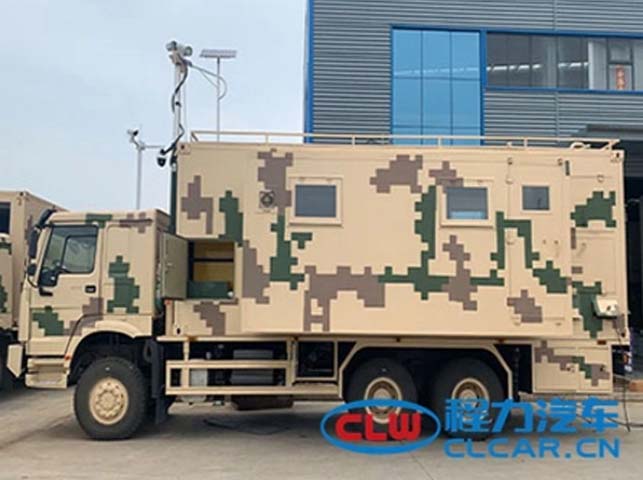 重汽6*6通訊指揮車(chē)圖片4